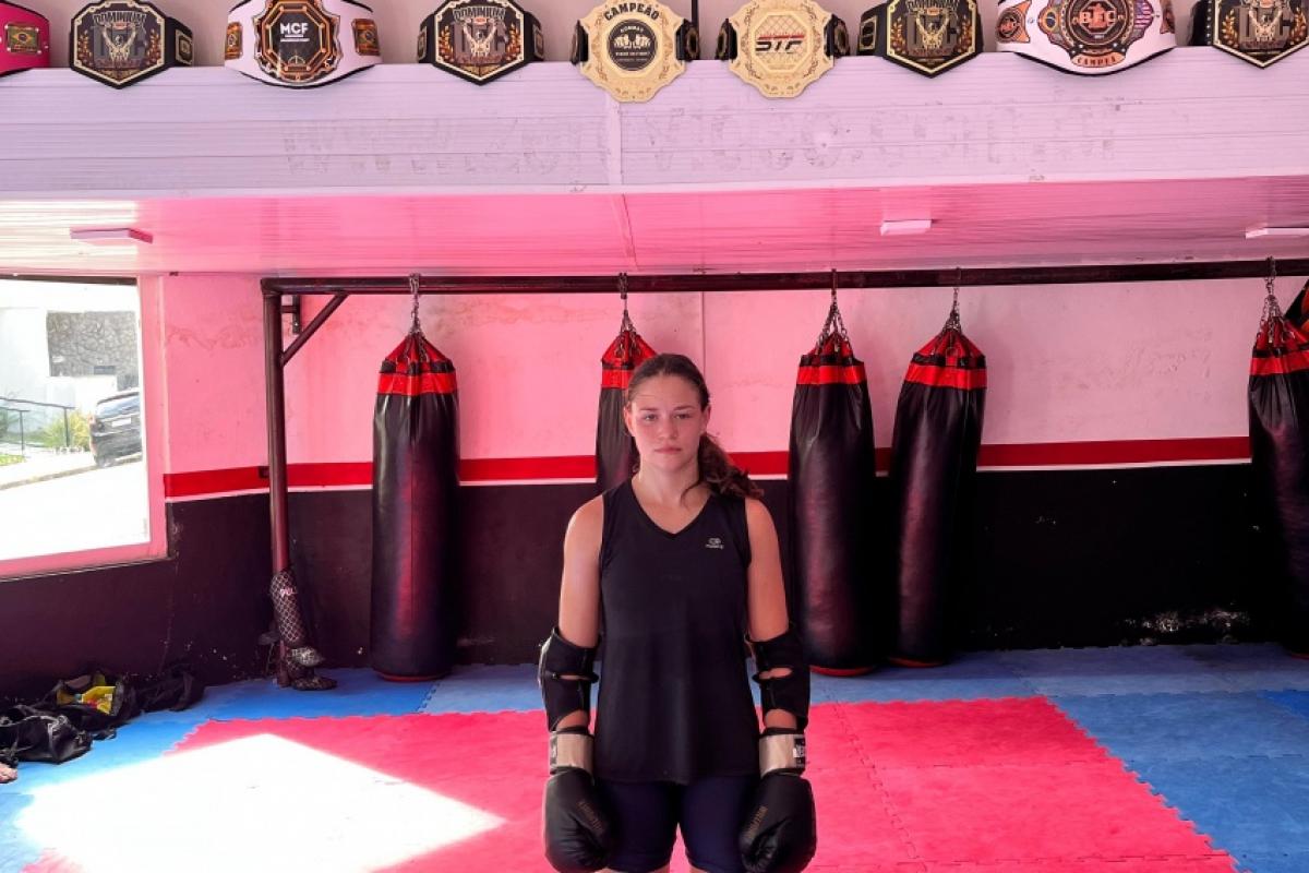 Foi a partir das primeiras lutas que a atleta começou a direcionar o trabalho para o MMA, ampliando a rotina de treinos 