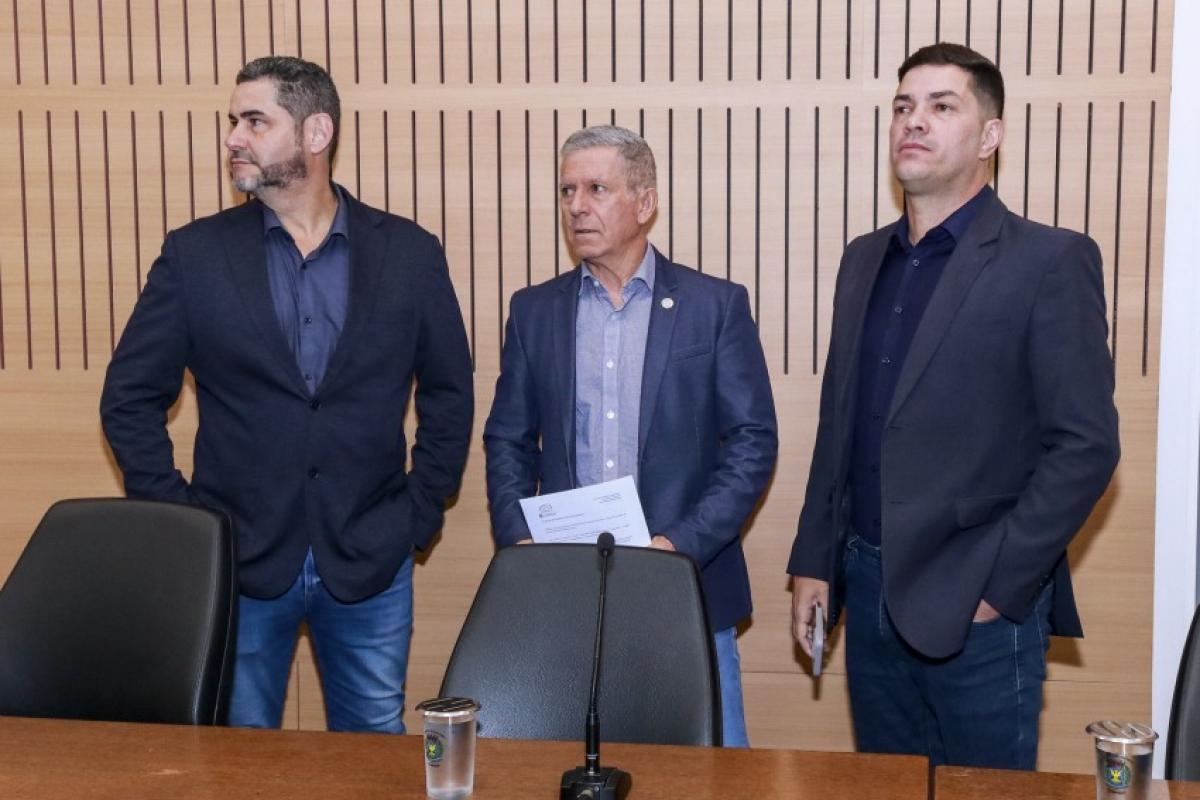 Comissão aprovou por unanimidade o relatório de Otto Alejandro e vai abrir fase de produção de provas.