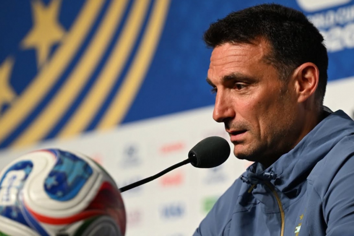 O técnico Lionel Scaloni se emocionou com a virada