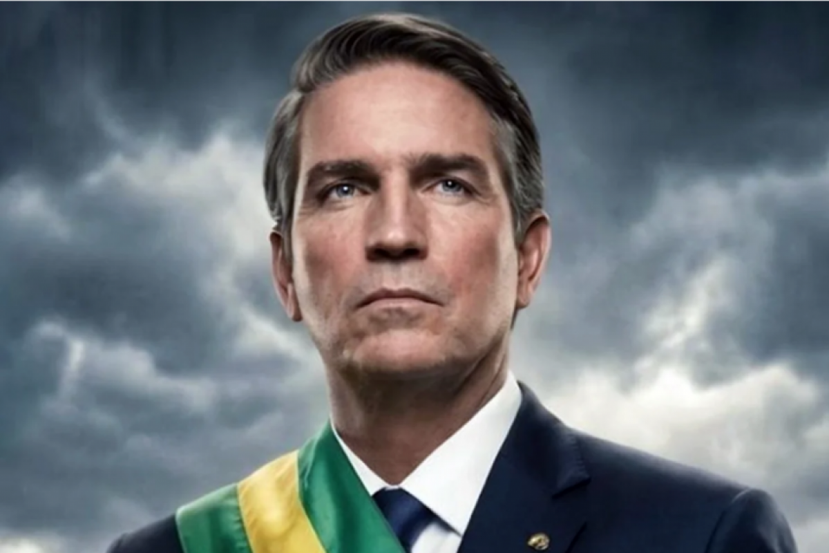 O senador Flávio Bolsonaro (PL-RJ), pré-candidato à presidência da República, pediu dinheiro ao ex-banqueiro sob a justificativa de financiar a obra.
