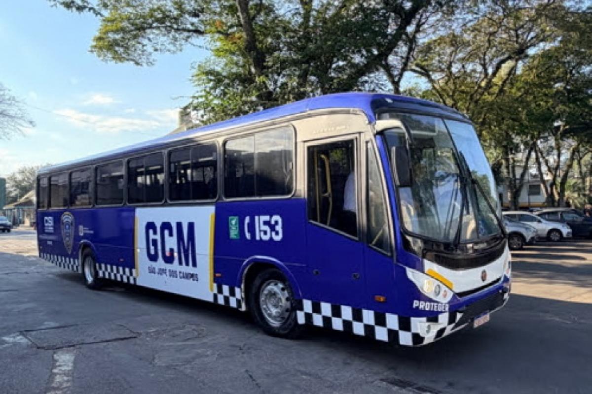 Novo ônibus da Guarda Civil Municipal de São José dos Campos