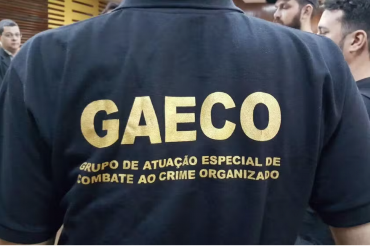 São cumpridos 18 mandados de prisão preventiva e outros 18 de busca e apreensão.