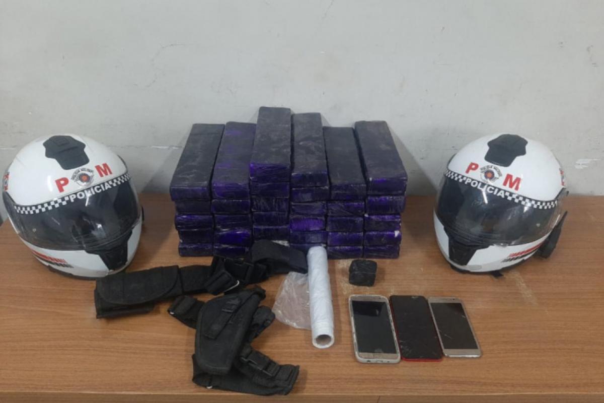 Apreensão de 32 tijolos de maconha ocorreu em maio de 2024, após movimentação suspeita em imóvel no bairro Vilela