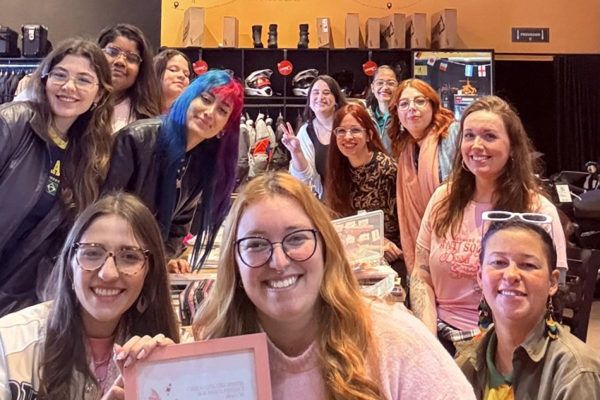 O The Pink Book Club reúne jovens mulheres para compartilhar leituras, experiências e momentos de socialização