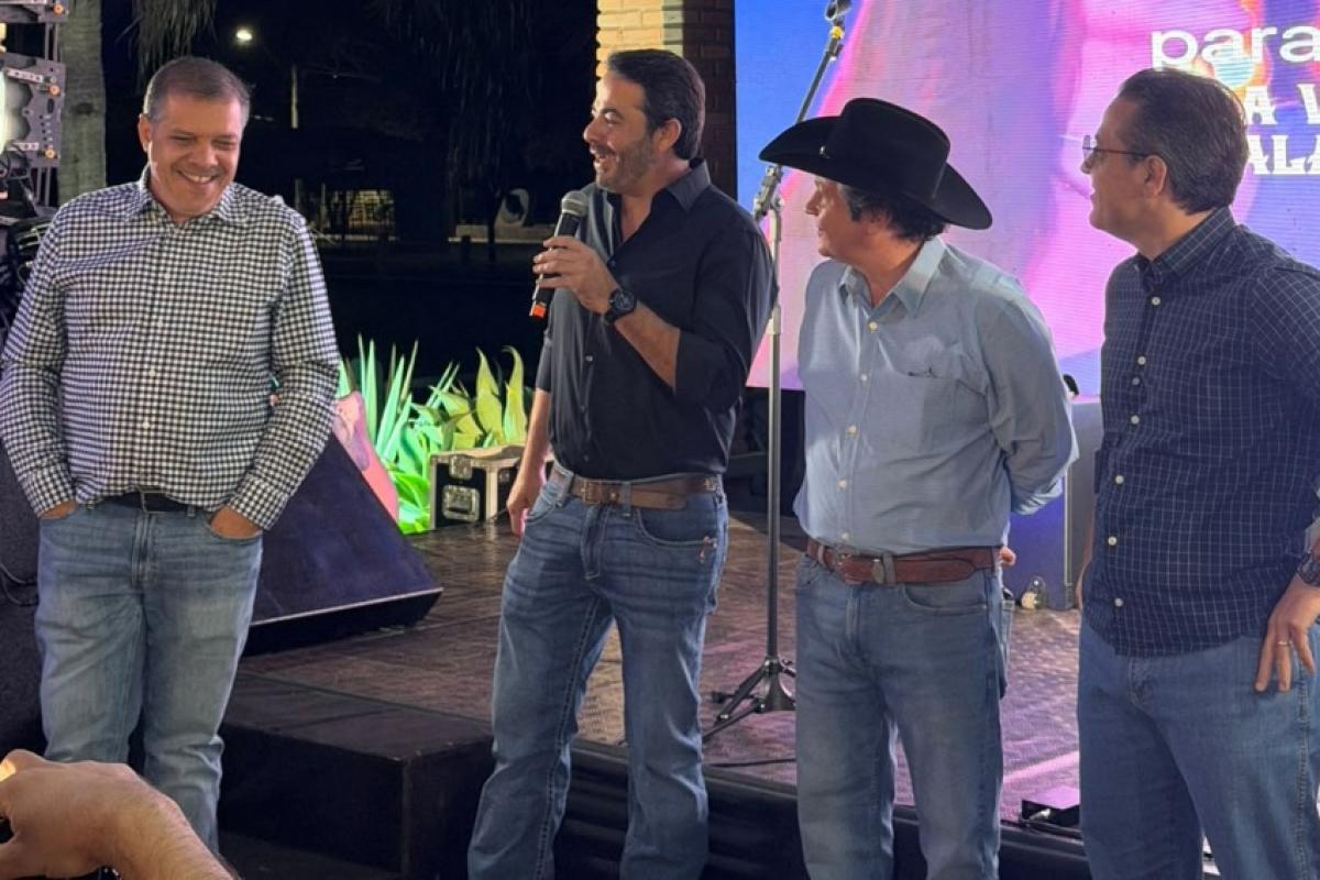 Prefeito Lucas Zanatta com Guilherme Cintra (presidente do Siran), organizador Phil Mascaros e representante da Mega Eventos