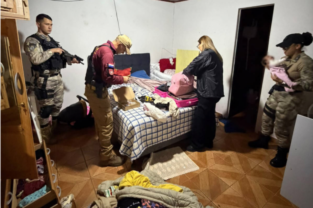 Um casal de brasileiros, que estava com a criança, foi preso como suspeito de ter realizado o sequestro.
