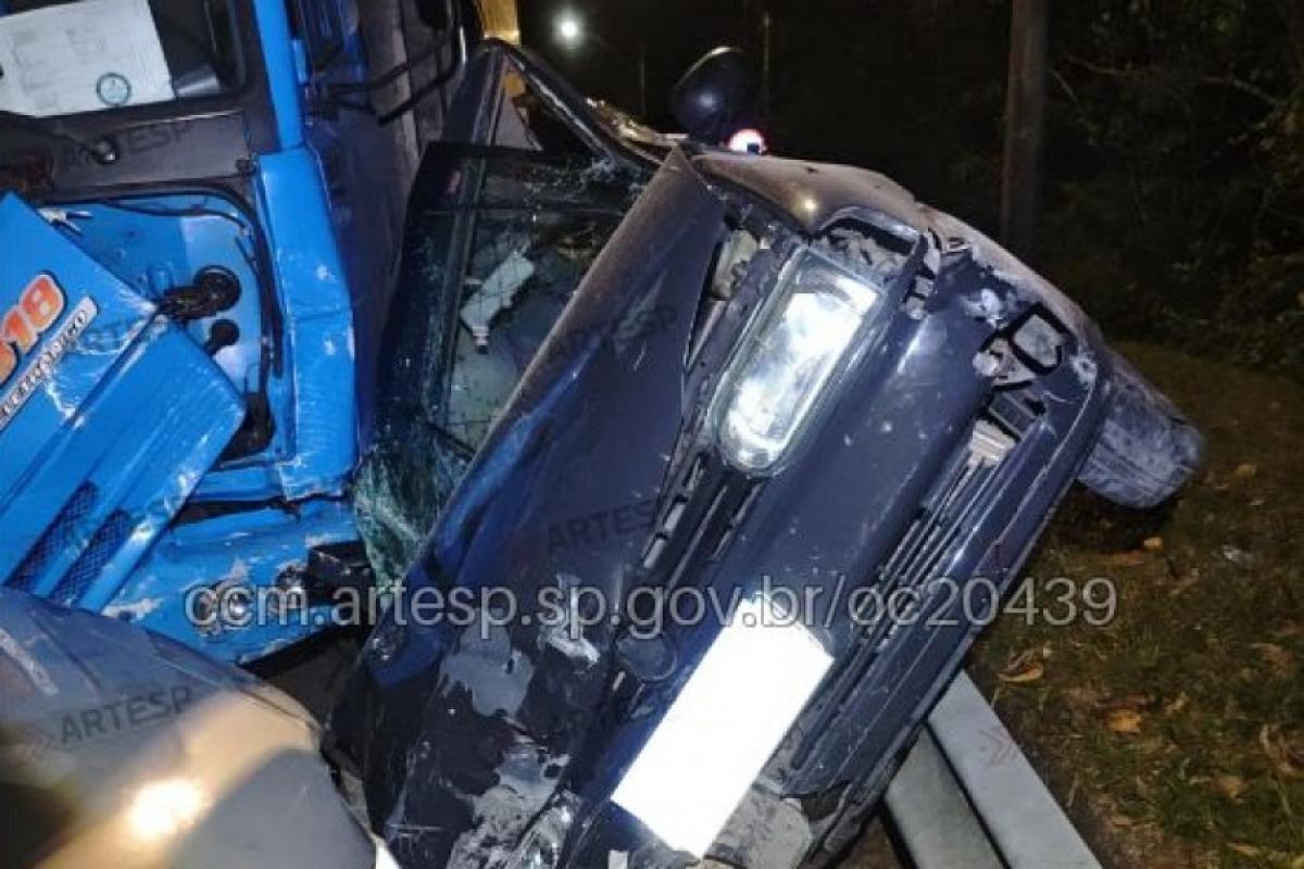 Engavetamento terminou em vários feridos