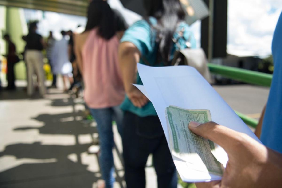 Atualmente, o país conta com 30 partidos registrados no TSE e outros 19 em formação. 
