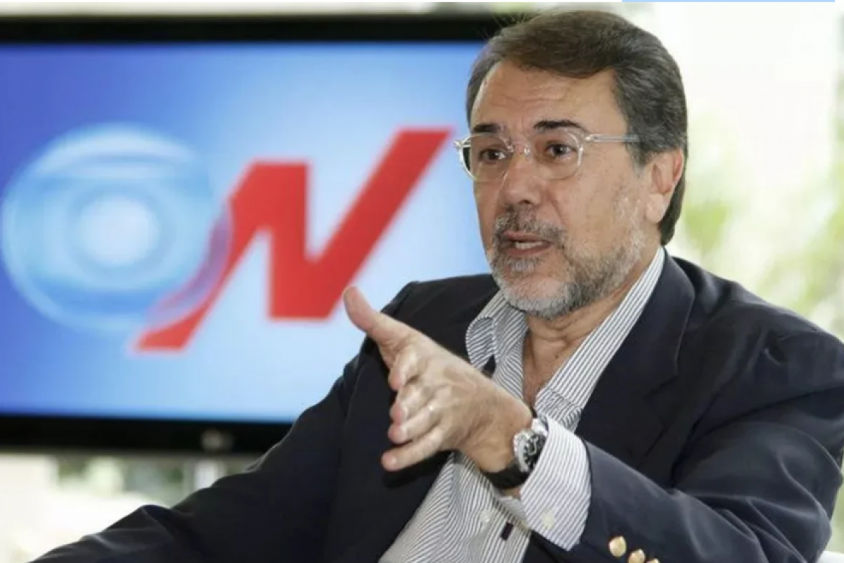 Formado em Comunicação pela Faculdade de Comunicação de Santos, em 1972, Monforte trabalhou nos jornais A Tribuna, de Santos, e O Estado de S. Paulo antes de ingressar na Globo.