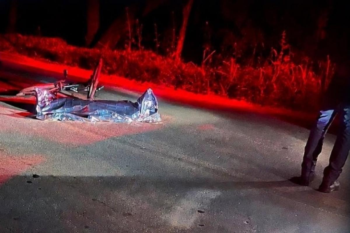 Vítima foi achada sem vida na Estrada da Cachoeira, em Mogi Guaçu; causa da morte ainda é investigada.
