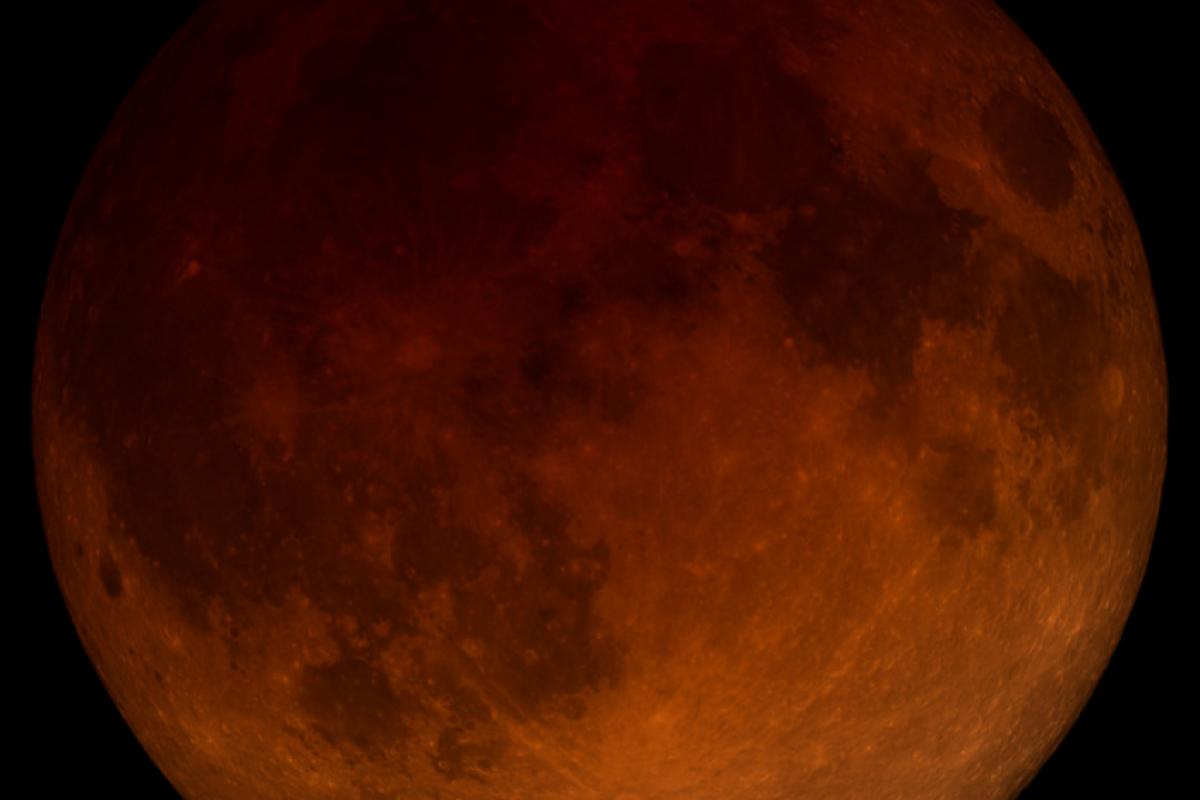 Eventos solar e lunar estão previstos para os dias 12 e 27.