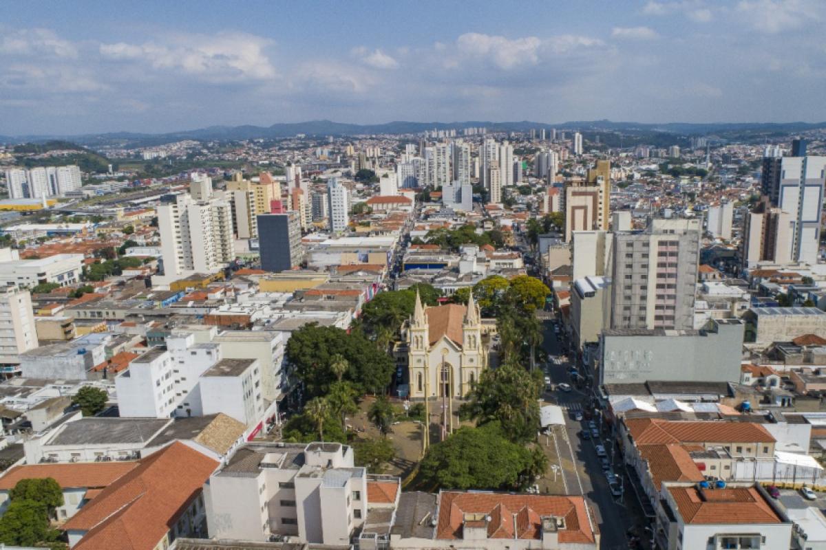 Semana começa com sol e calor, mas temperaturas devem cair na sexta-feira (21) em Jundiaí.