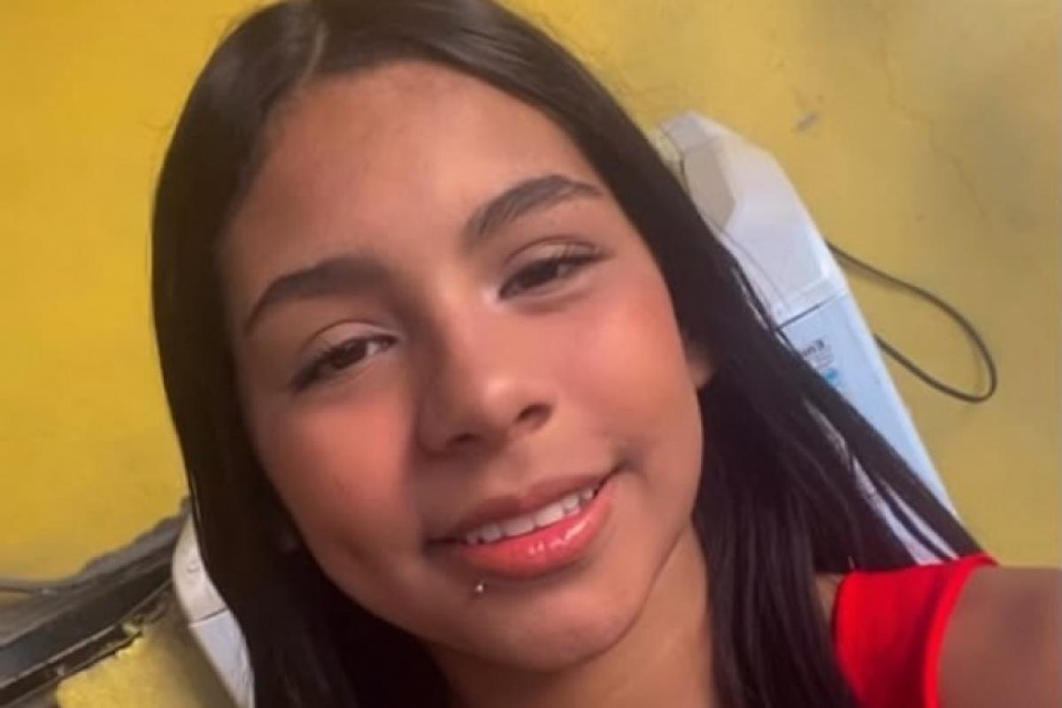 Ysabelly, 15 anos