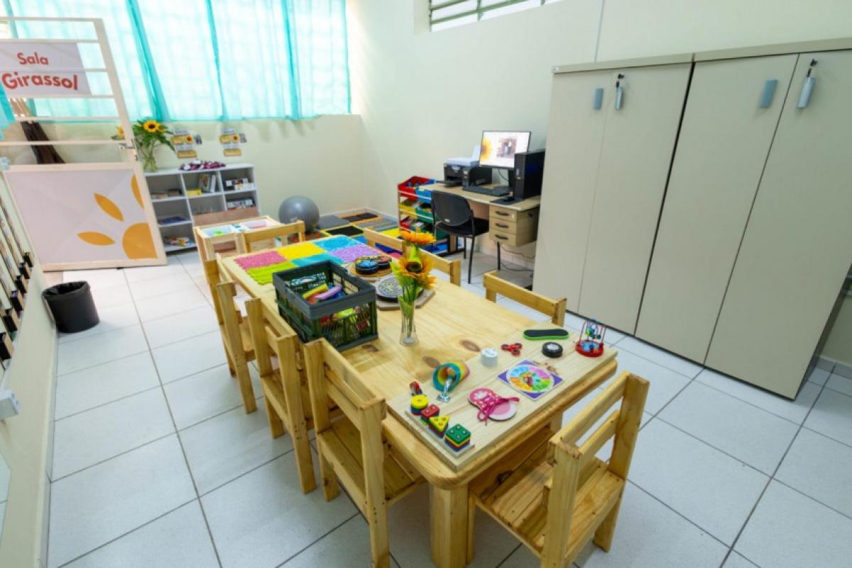 Sala Girassol oferece espaço de apoio para crianças com necessidades educacionais