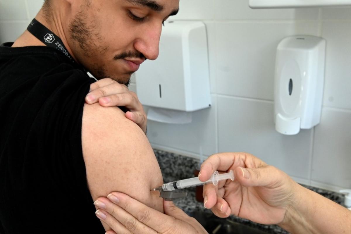 Cidade soma 338 casos de SRAG por influenza em 2026; novas vítimas tinham 95 e 76 anos e apresentavam comorbidades.