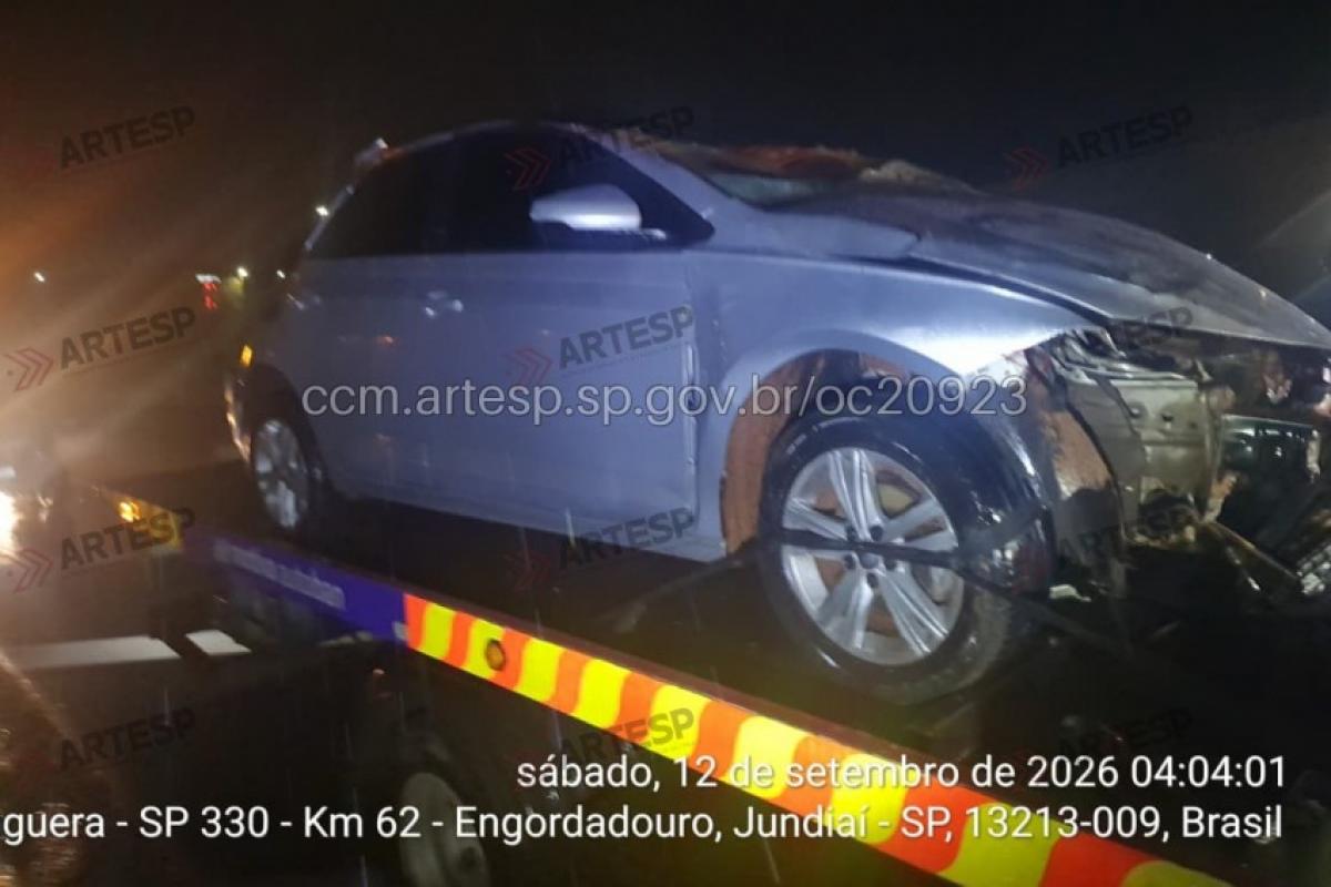 O acidente aconteceu no sentido interior, na altura do km 61,8, e mobilizou equipes da concessionária AutoBAn, Corpo de Bombeiros, Polícia Militar Rodoviária e perícia