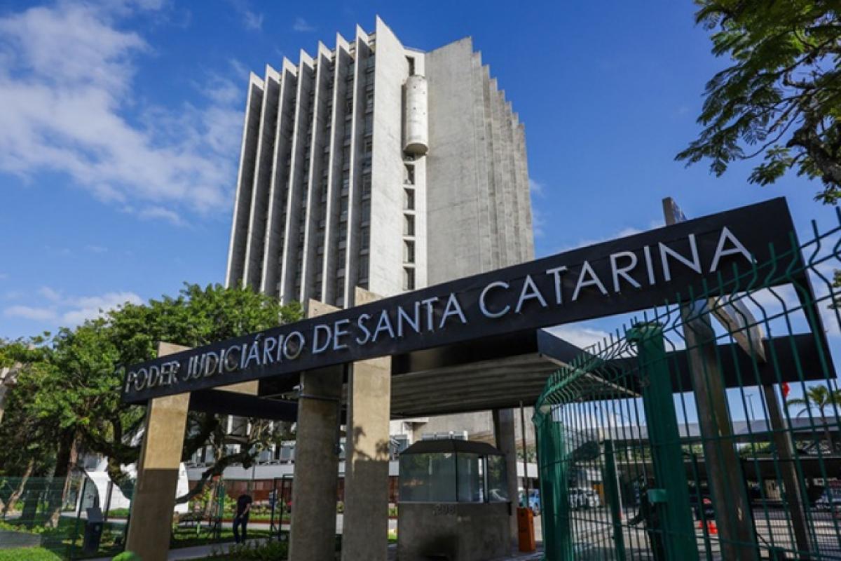 Em recurso, o TJSC reformou a sentença de primeira instância e absolveu o argentino.