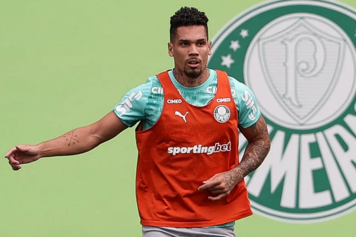 Paulinho, atacante do Palmeiras