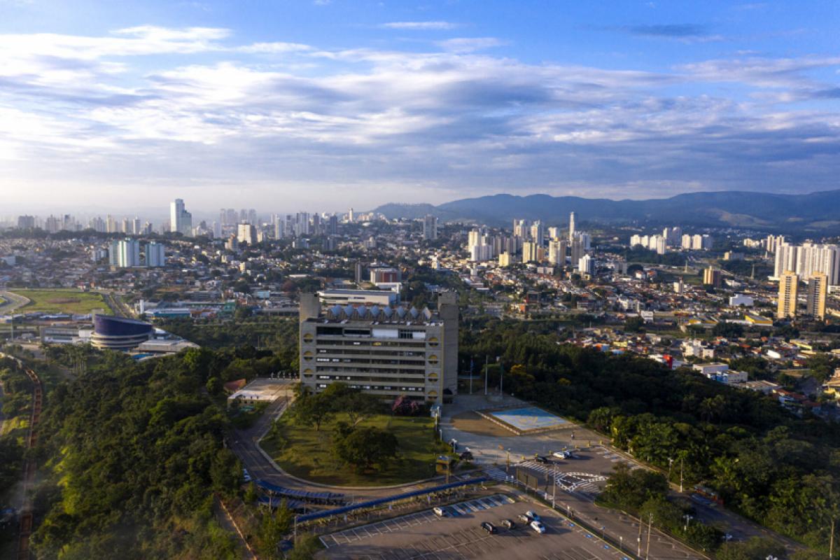 Gustavo Martinelli, acompanhado pelas equipes técnicas da Secretaria de Desenvolvimento Econômico, Ciência e Tecnologia, tem feito visitas frequentes a empresas instaladas em Jundiaí