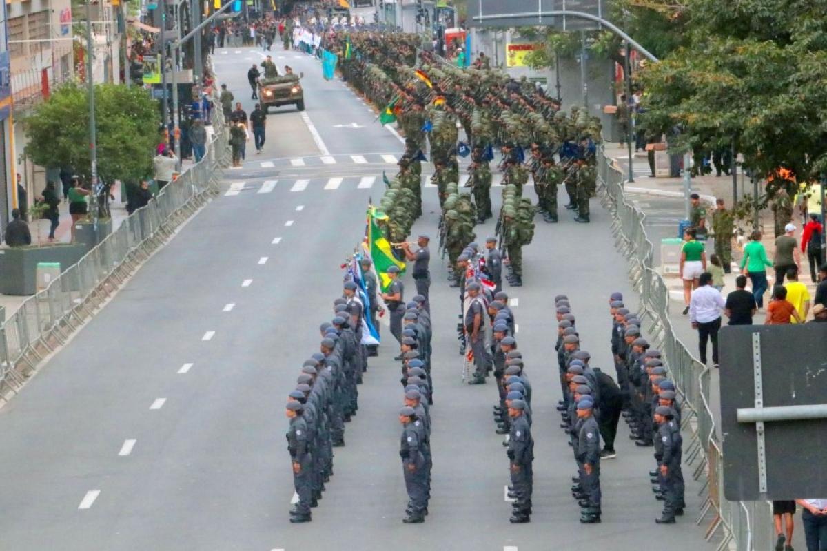 Bloqueios começam às 5h para o desfile de 7 de setembro e mais de 90 linhas de ônibus terão mudanças no Centro de Campinas.