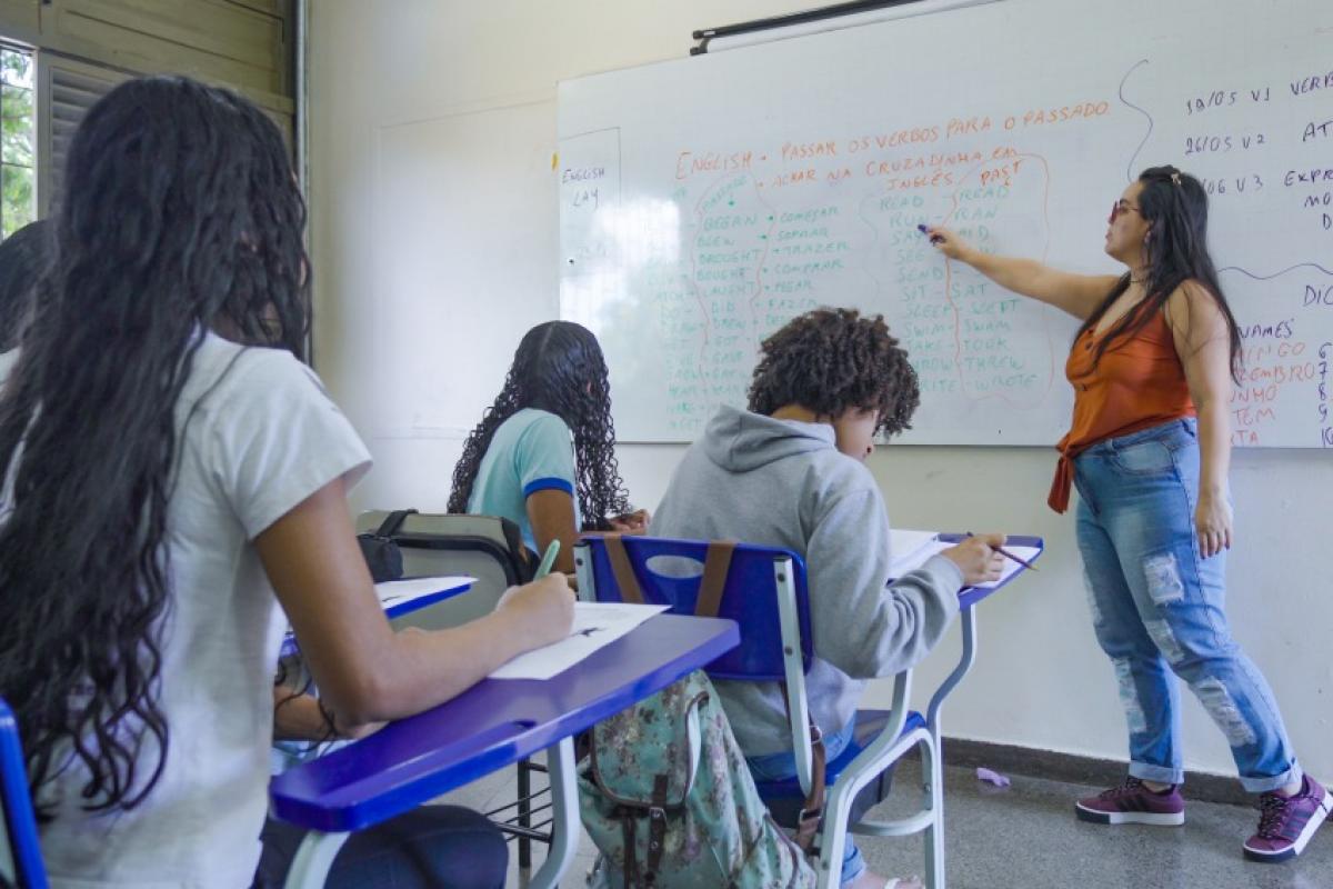 Alunos intensificam estudos de olho em uma das vagas oferecidas