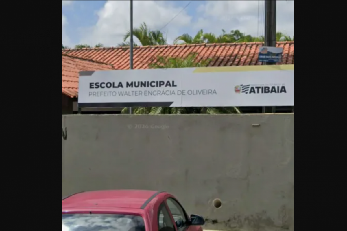 Nesta sexta-feira (23), a escola municipal Prefeito Walter Engrácia de Oliveira ficou fechada para reforçar a limpeza e desinfecção dos ambientes da unidade.
