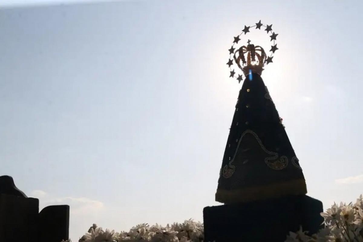 Inclusão de Nossa Senhora Aparecida na disputa eleitoral gera repulsa 
