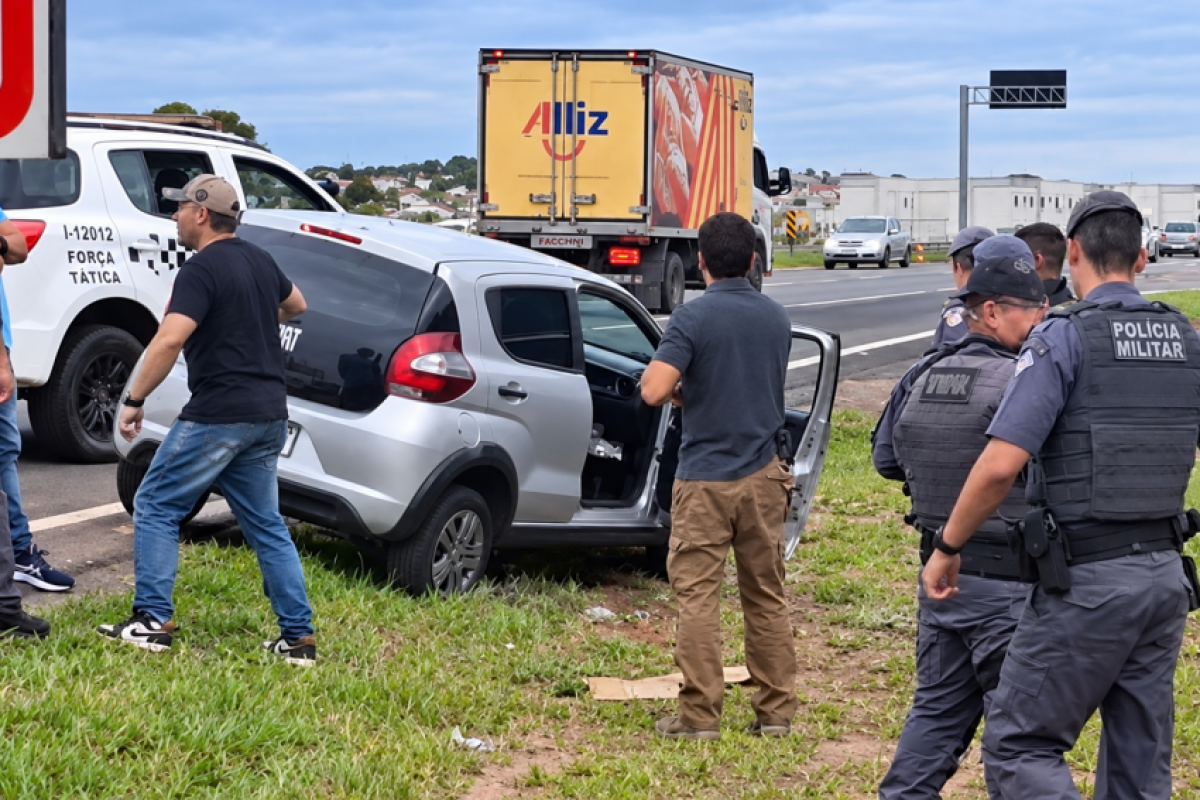 Suspeitos de roubo em Bauru morrem após confronto com a PM na Rondon, em Botucatu