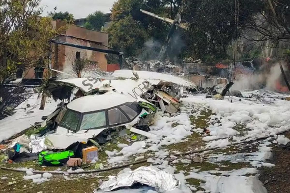 A queda do avião turboélice ATR 72-500 deixou 62 mortos, sem sobreviventes