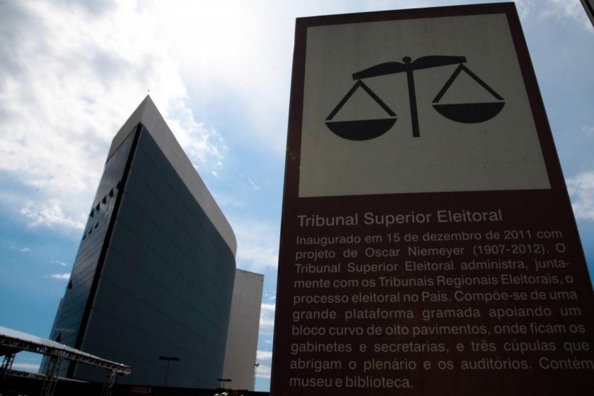 Equipes de Flávio e Lula se reúnem com Kassio Nunes nesta erça, no TSE