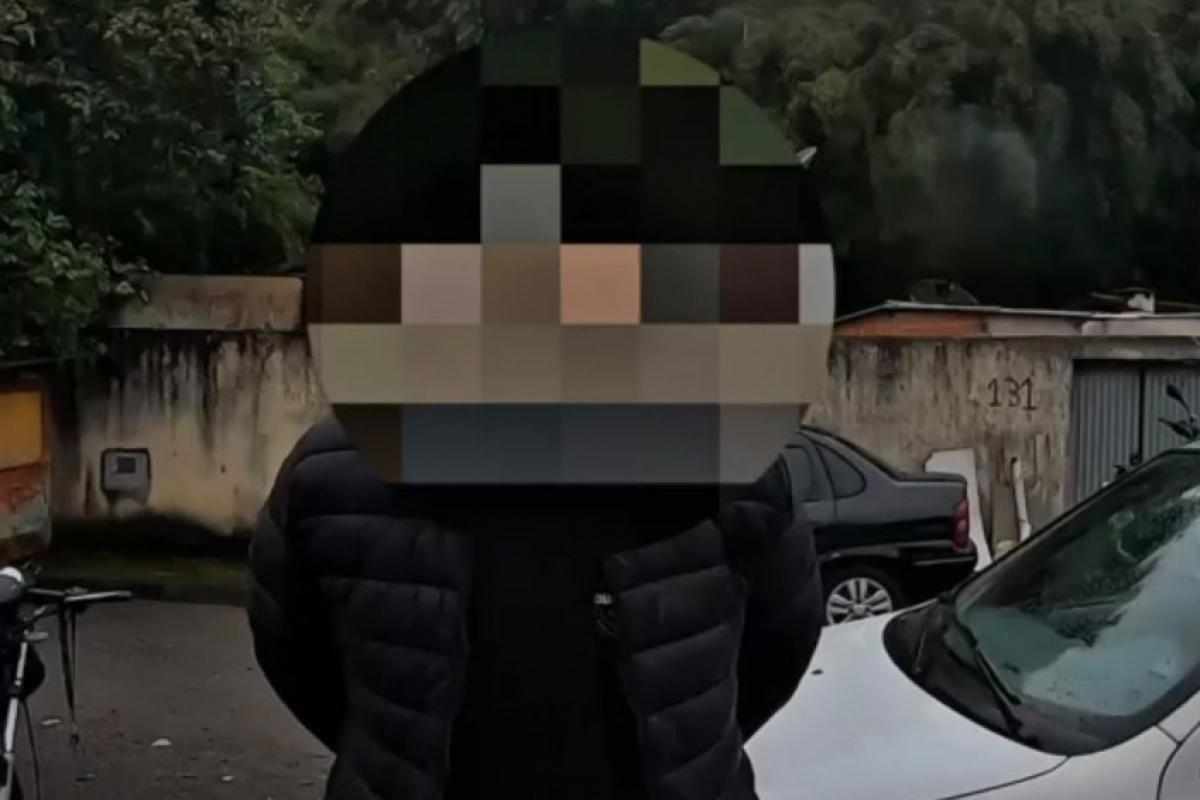 A equipe manteve a perseguição e logrou êxito em interceptá-lo
