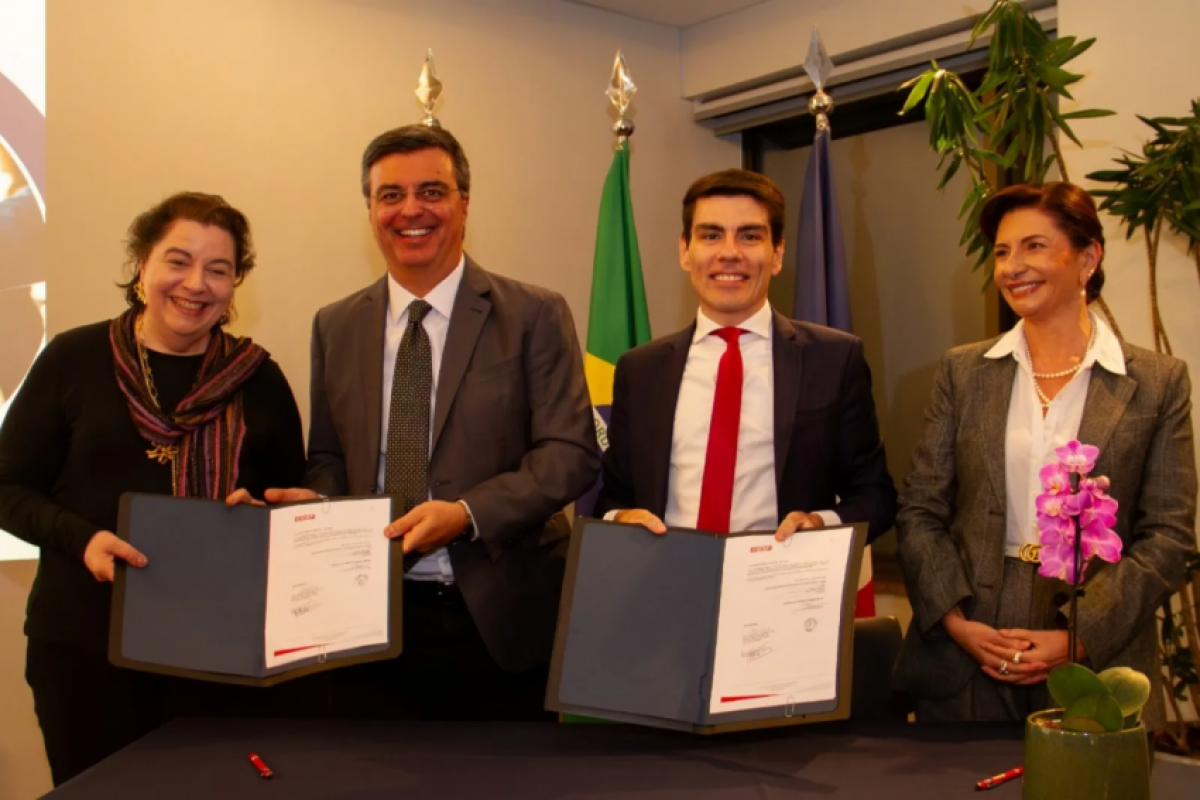 O país está consolidado entre os três maiores investidores estrangeiros no Brasil, impulsionado por cerca de 1,4 mil empresas, que geram 450 mil empregos diretos